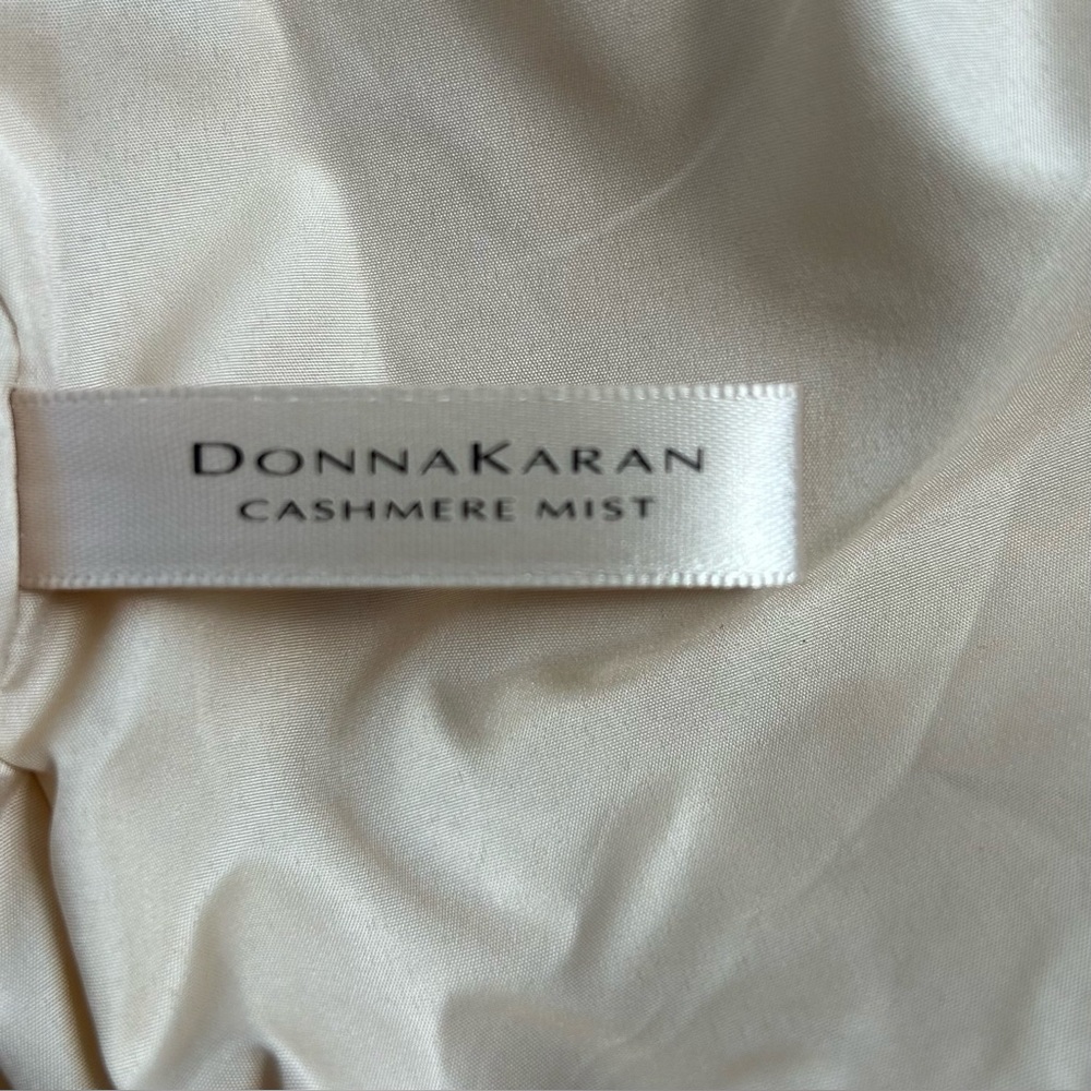 DONNA KARAN ‘Cashmere Mist’ Woven‎ Straw Tote/Shoulder Lined Travel Beach NWOT! - Picture 5 of 8